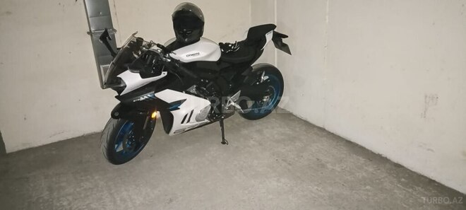CFMOTO 675 SR-R-1