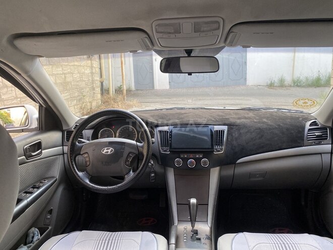 Hyundai Sonata-9