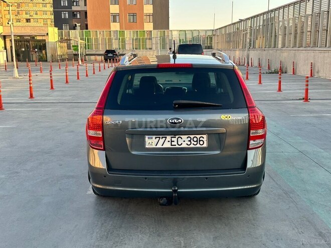 Kia Ceed SW-2