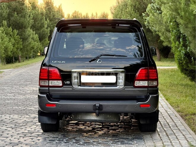 Lexus LX 470-9