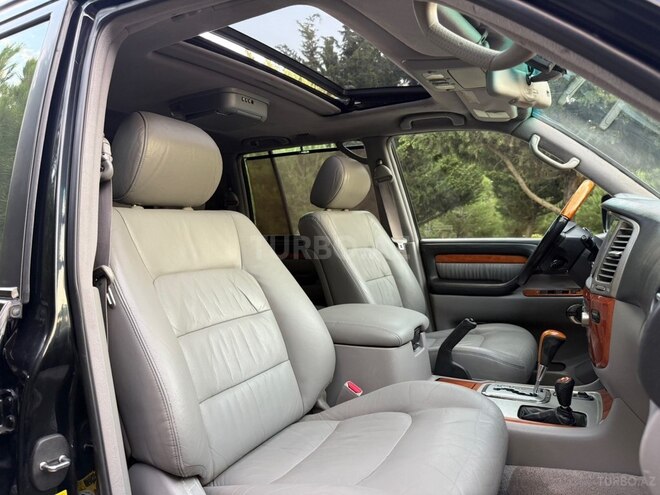 Lexus LX 470-16
