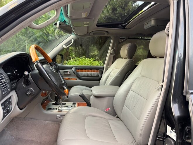 Lexus LX 470-14