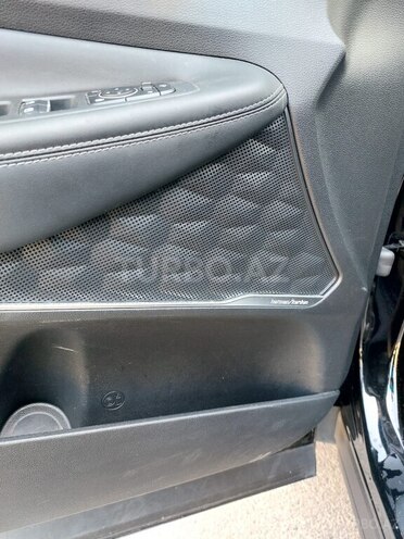 Hyundai Santa Fe-14