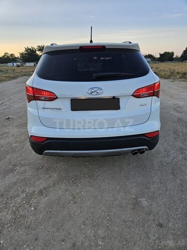 Hyundai Santa Fe-5