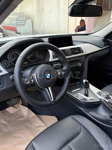 BMW 320d-4
