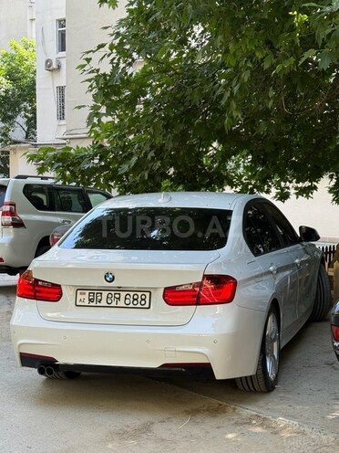 BMW 320d-12