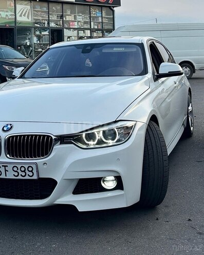 BMW 320d-11