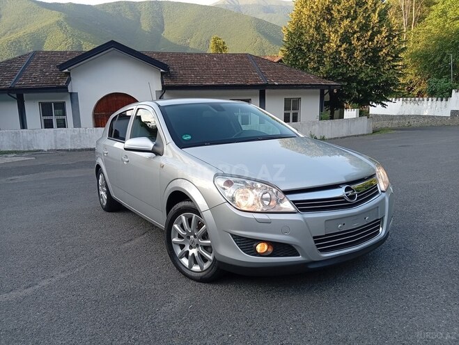 Opel Astra-2