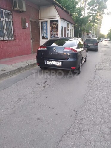 Renault Laguna-2