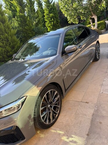BMW 740-3