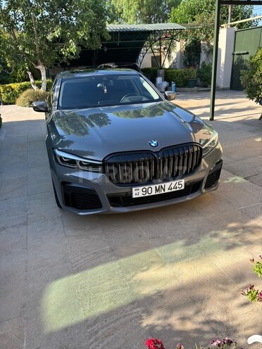 BMW 740-1