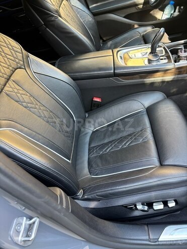 BMW 740-5
