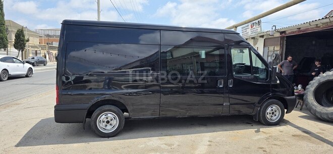 Ford Transit-5