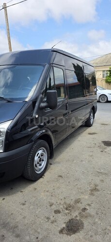 Ford Transit-7