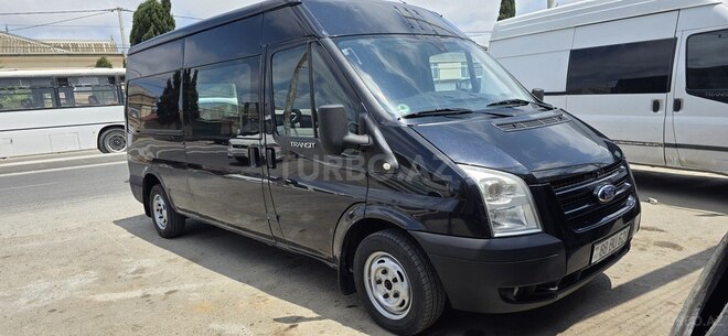 Ford Transit-3
