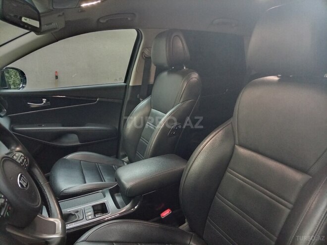 Kia Sorento-18