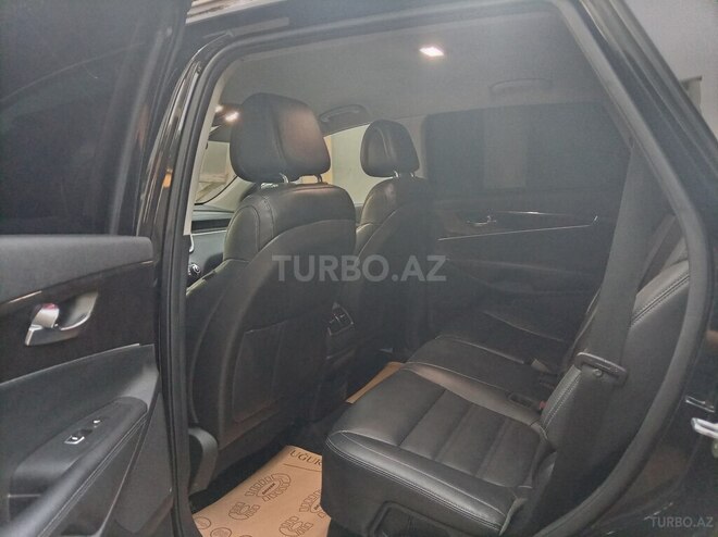 Kia Sorento-17