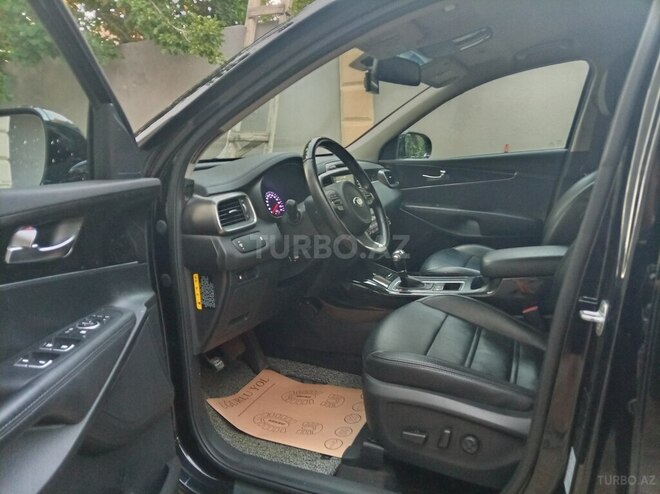 Kia Sorento-21