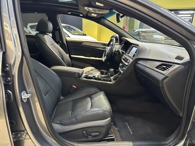 Hyundai Sonata-4