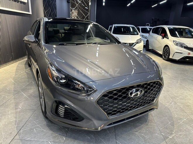 Hyundai Sonata-12