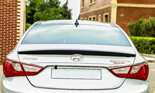 Hyundai Sonata-2