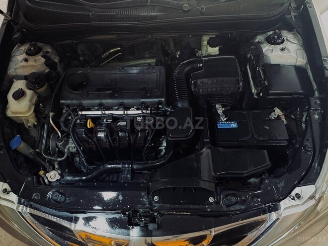 Hyundai Sonata-3
