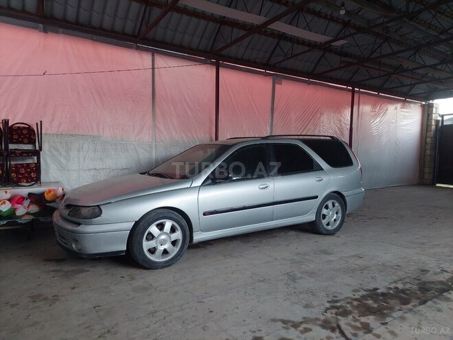 Renault Laguna-2