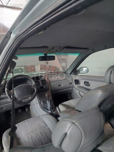 Renault Laguna-6