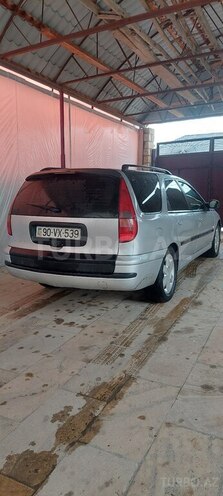 Renault Laguna-9