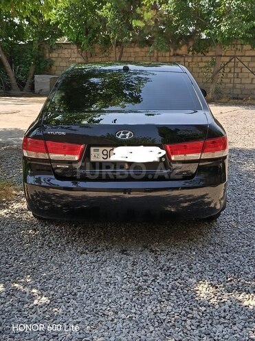 Hyundai Sonata-2