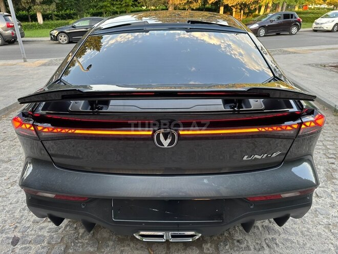 Changan Uni-V iDD-7