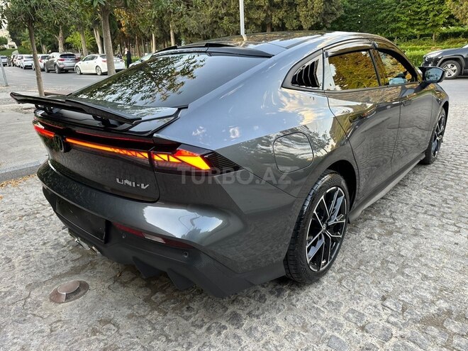 Changan Uni-V iDD-8