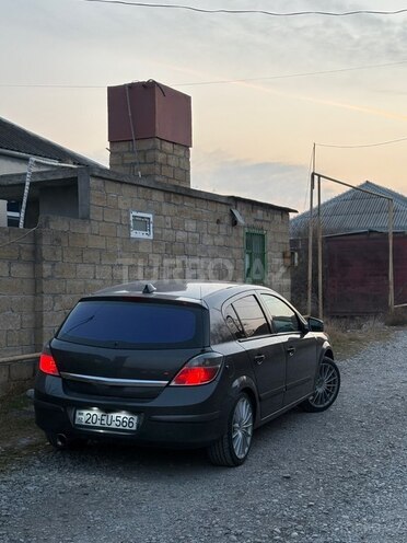 Opel Astra 2009, 290,000 km - 1.4 л - Gəncə