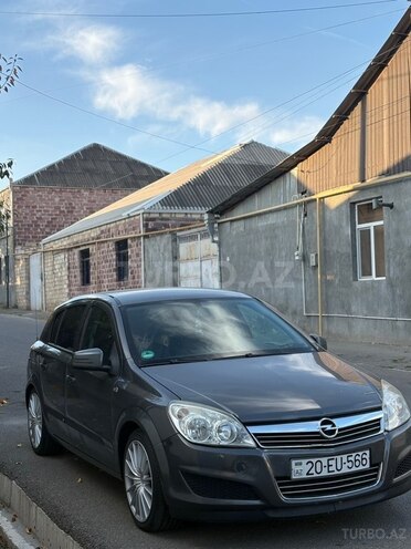 Opel Astra 2009, 290,000 km - 1.4 л - Gəncə