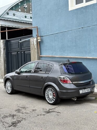 Opel Astra 2009, 290,000 km - 1.4 л - Gəncə