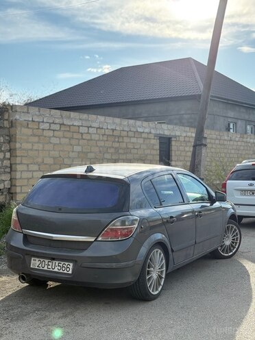Opel Astra 2009, 290,000 km - 1.4 л - Gəncə