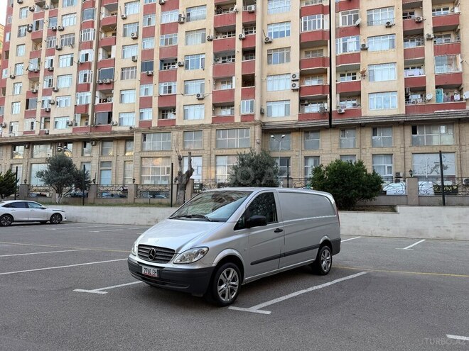 Mercedes Vito-2