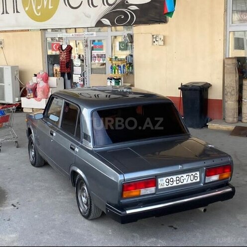 LADA (VAZ) 2107-2