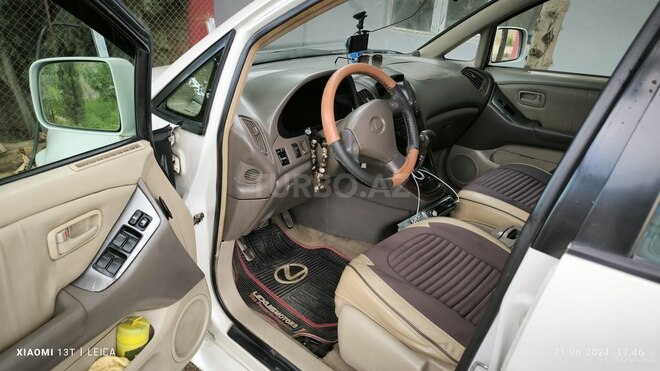Lexus RX 300-8
