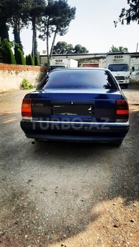 Opel Omega-2