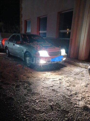 Mercedes C 180-3