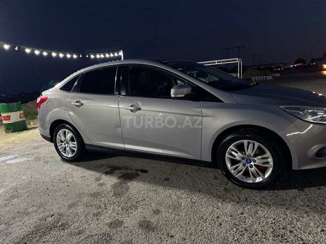 Ford Focus-3