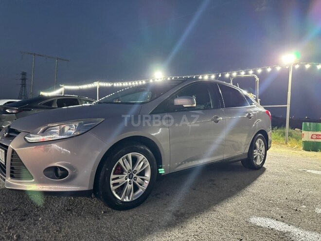 Ford Focus-6