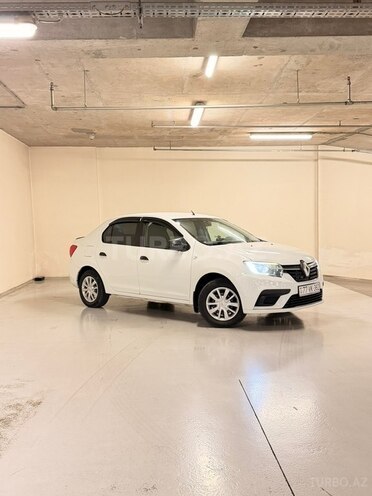 Renault Logan-6