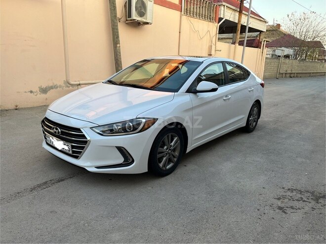 Hyundai Elantra-4