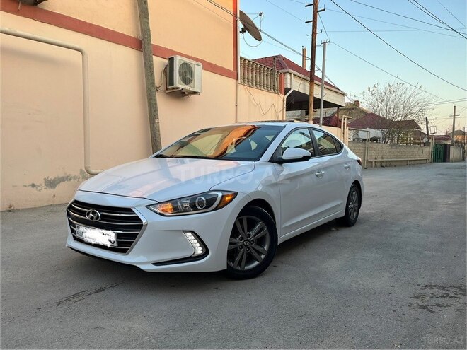 Hyundai Elantra-5