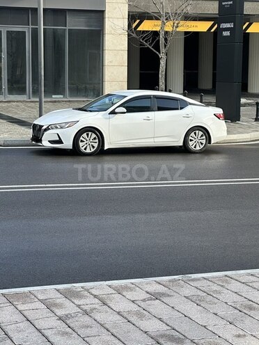 Nissan Sentra-3
