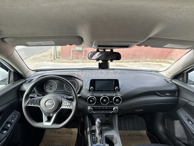 Nissan Sentra-12