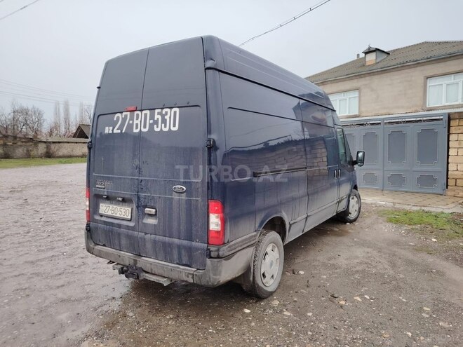 Ford Transit-2
