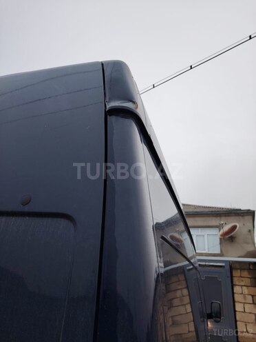 Ford Transit-4